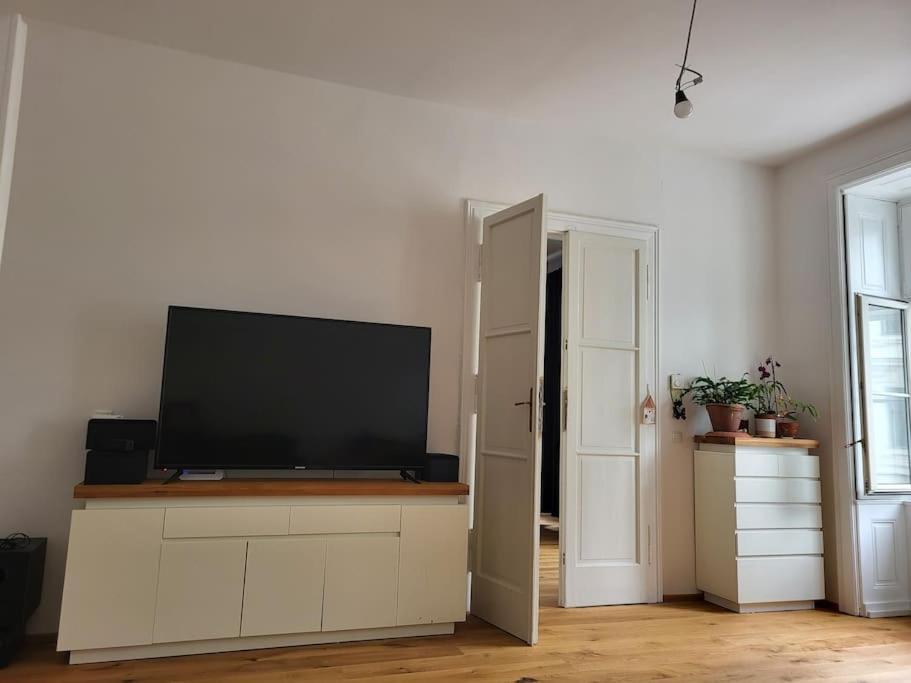Sehr Zentral Gelegen Apartment Vienna Exterior photo